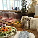 Bed & Breakfast Gaestehaus In 3*