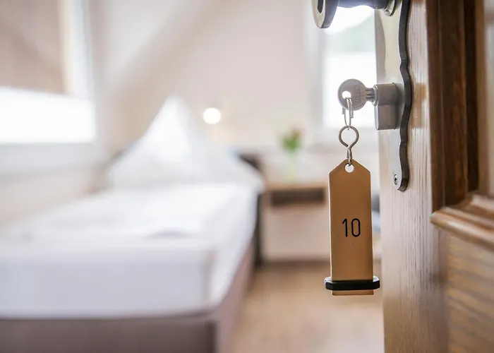 ベッド・アンド・ブレックファスト Gaestehaus In 3*