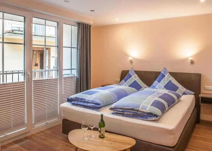 לינה וארוחת בוקר Gaestehaus In ולוויג